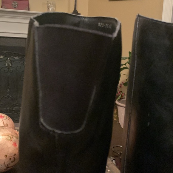 Hunt Club Black Leather Mid Calf Casual Boots Almond Toes Low Heels. Size 9M - Picture 8 of 14